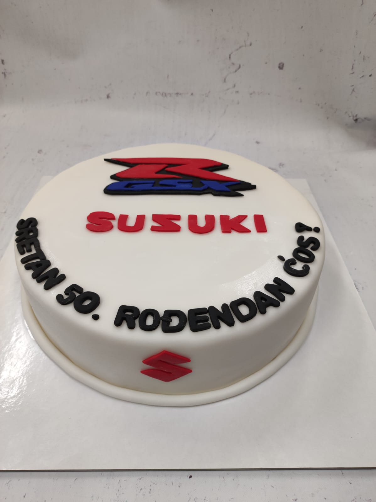 Torta Suzuki (733)