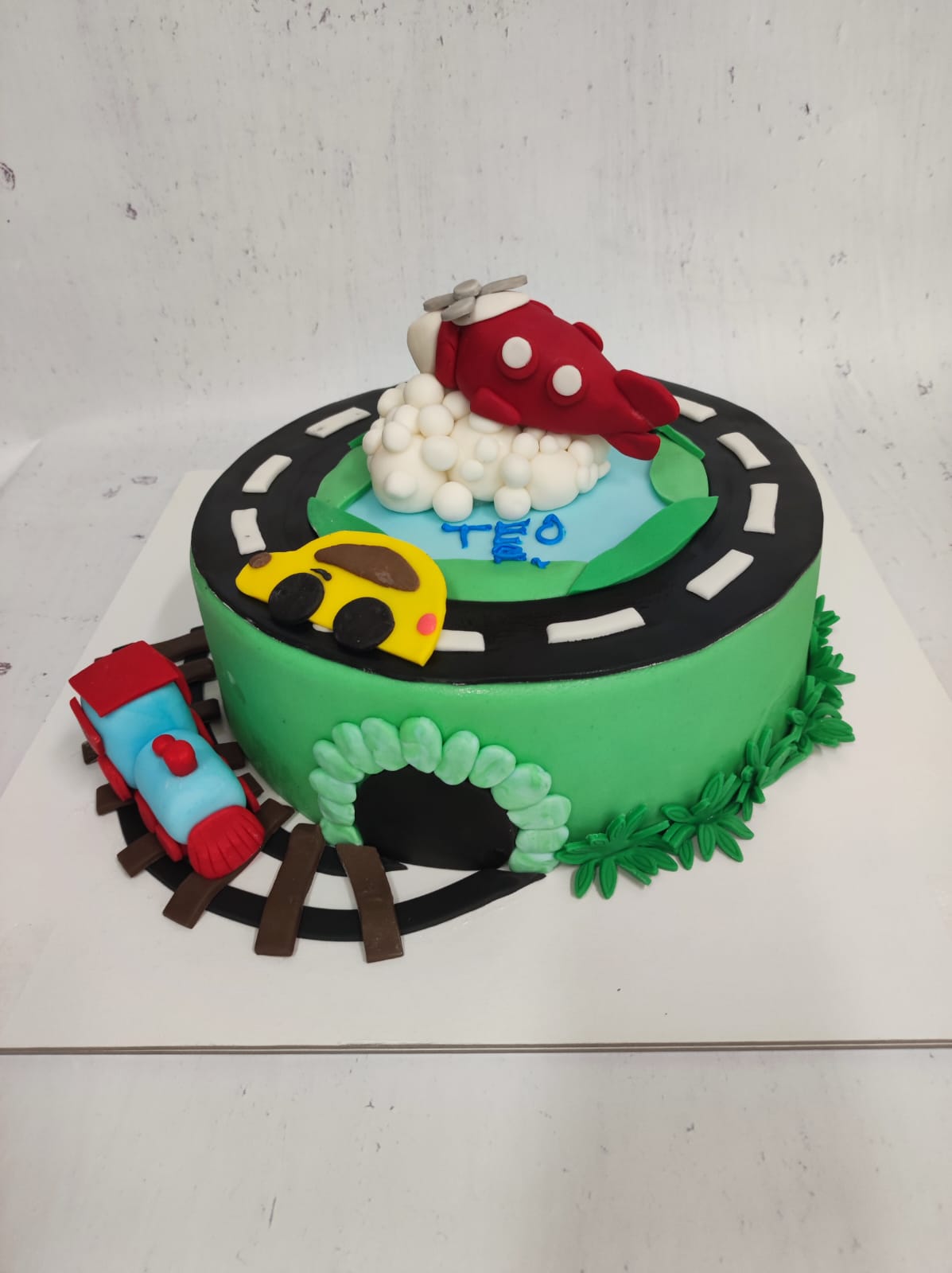 Torta autići i vlakovi (656)