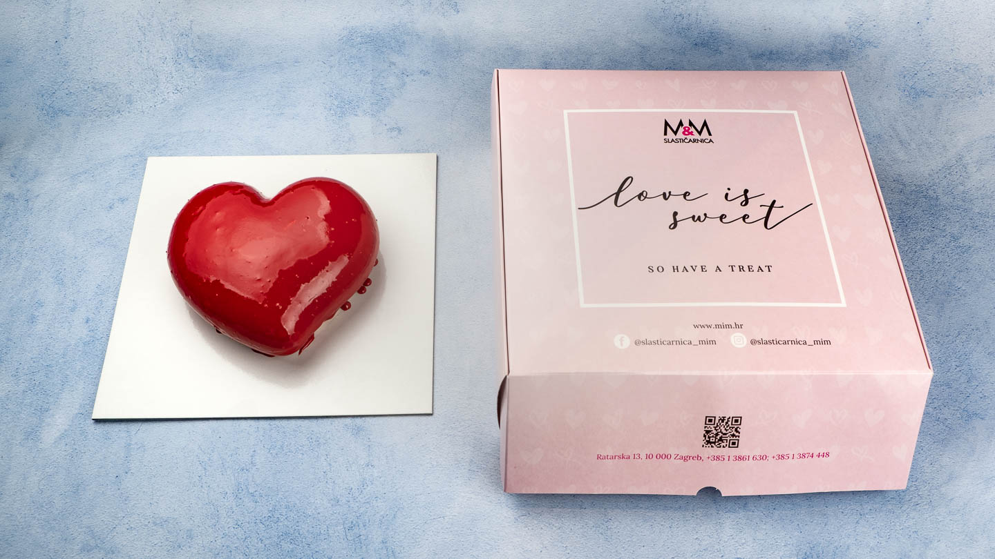 The LOVE Cake-monoporcija