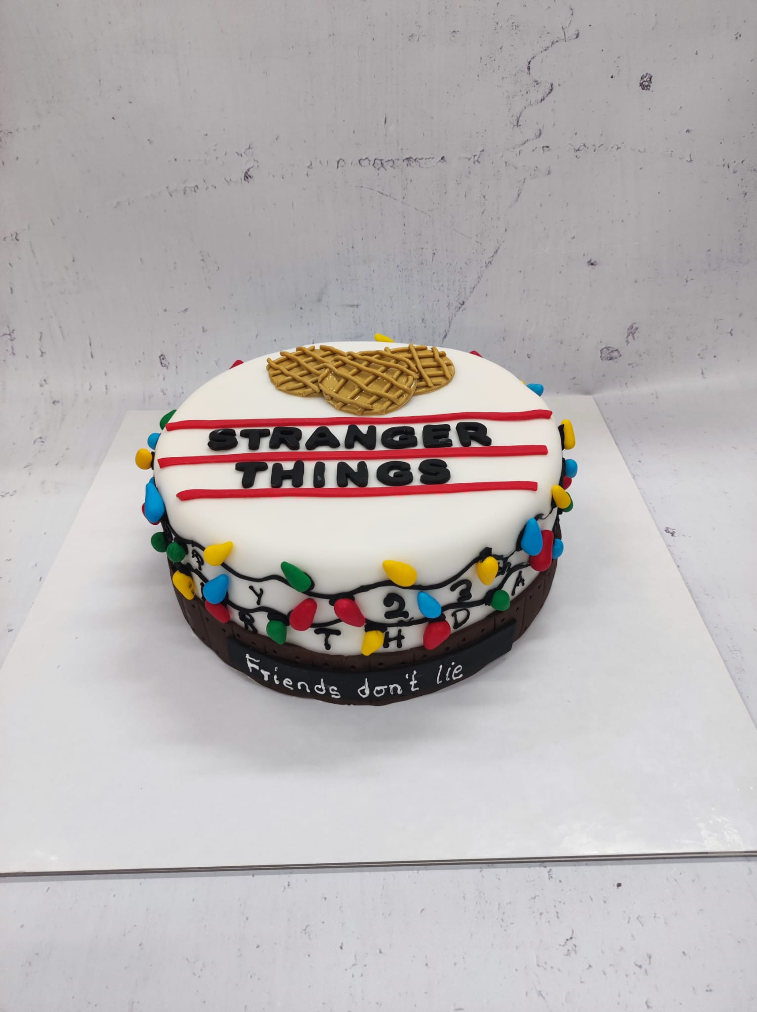 Torta Stranger Things (642)