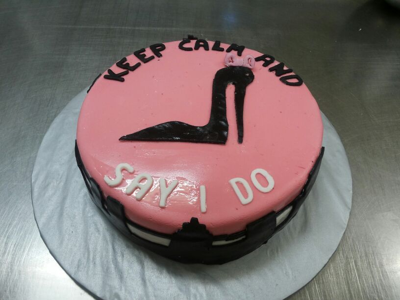 Torta za djevojačku, štikla, I DO (407)