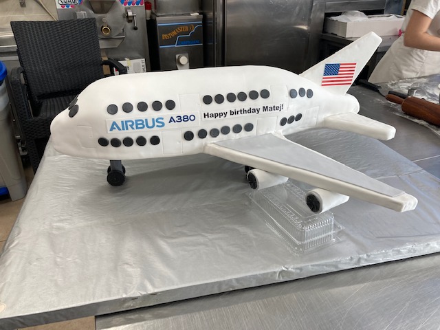 Airbus torta (727)