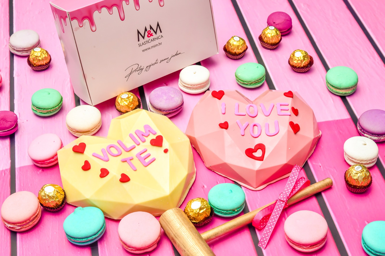 The LOVE box chocolate heart