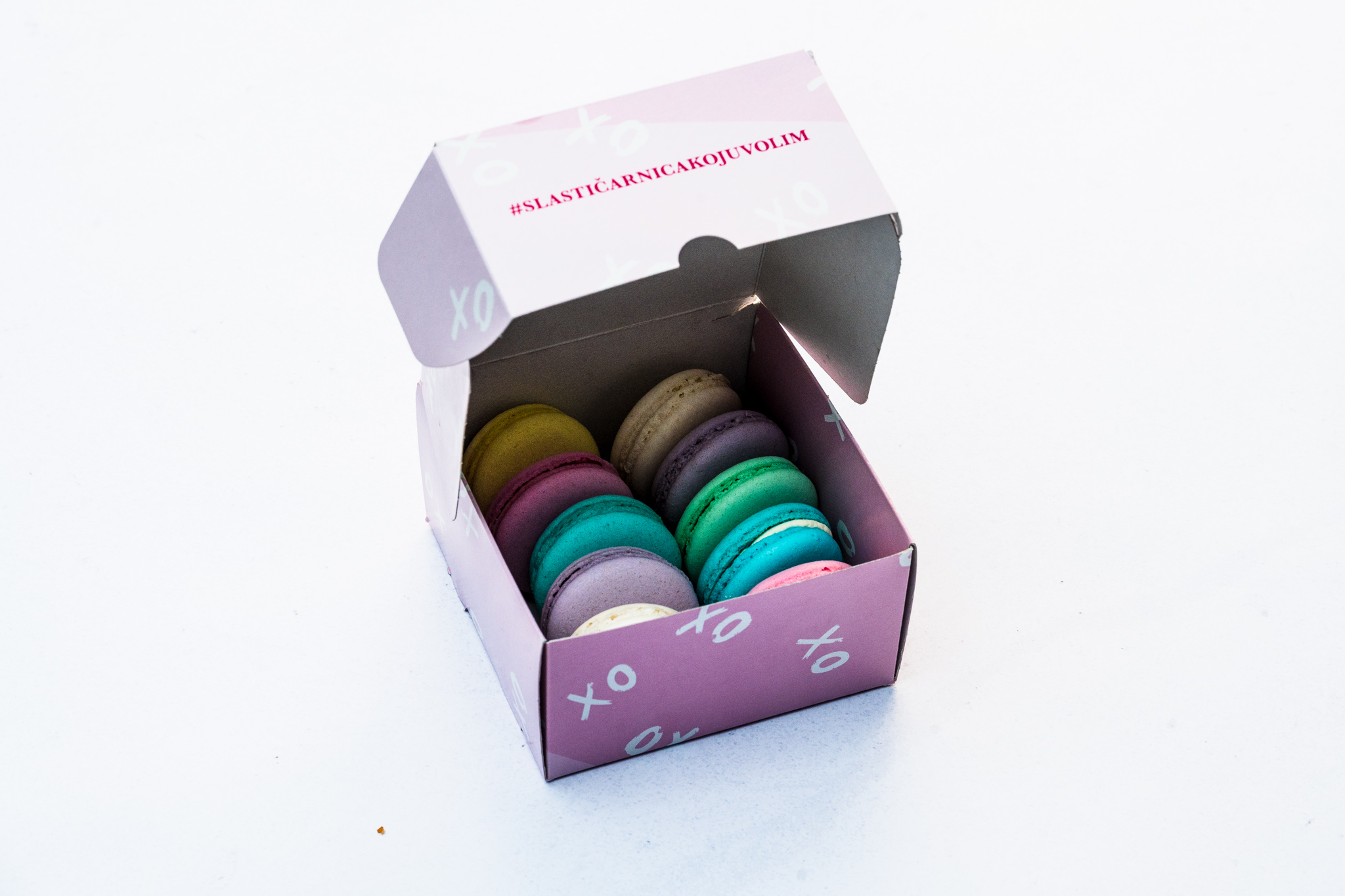 Macaronsi (10 kom razni okusi)