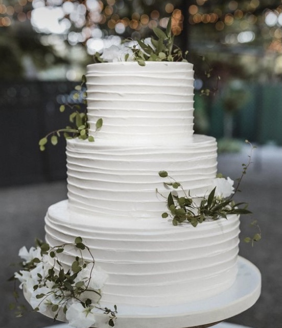 Svadbena torta (354)