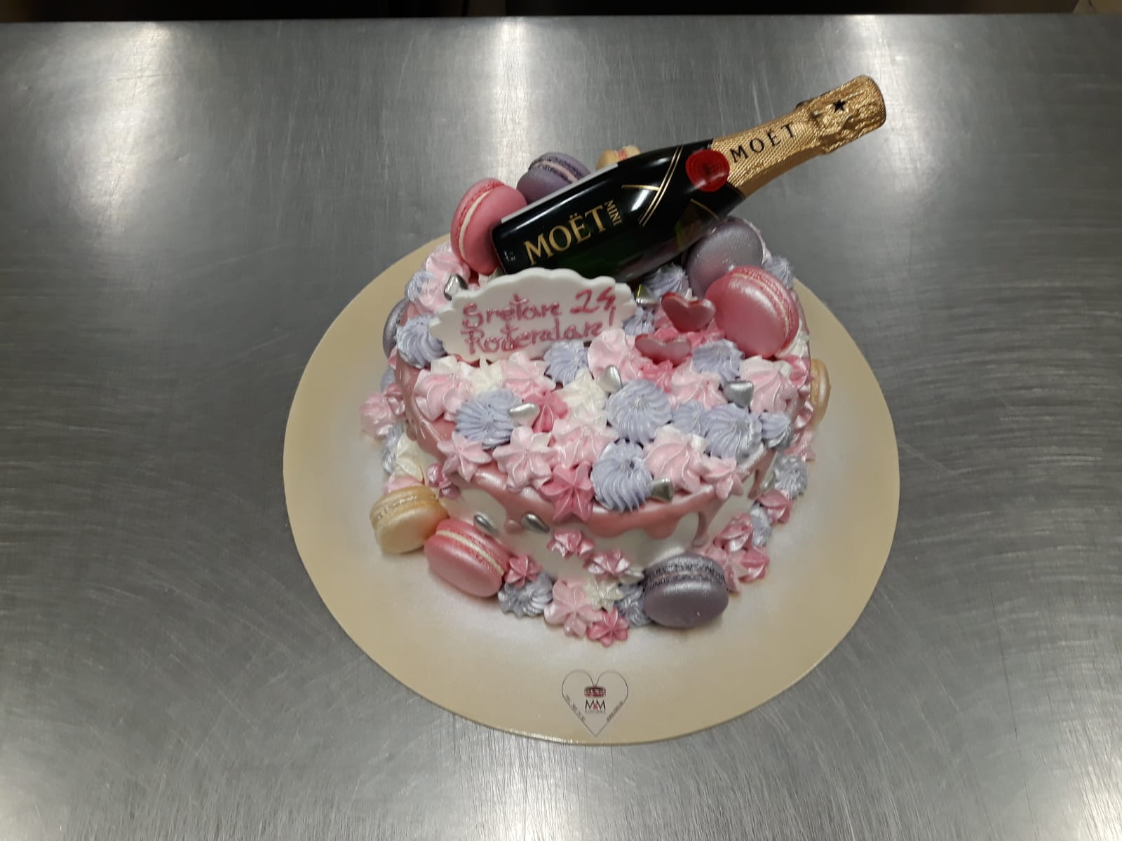 Torta za djevojačku moet pjenušac (391)
