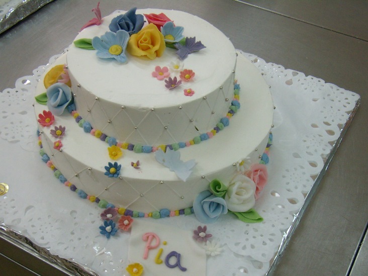 Torta za krštenje sa cvjećem u raznoj boji (497)