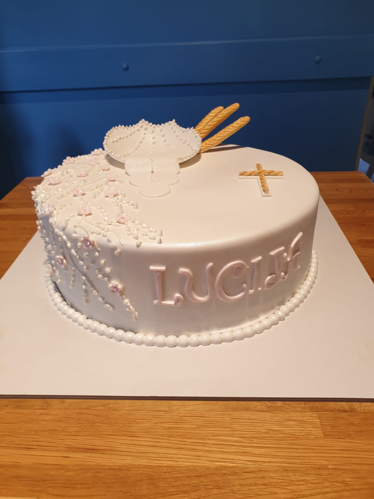 Torta za pričest sa školjkom, klasjem i hostijom (509)