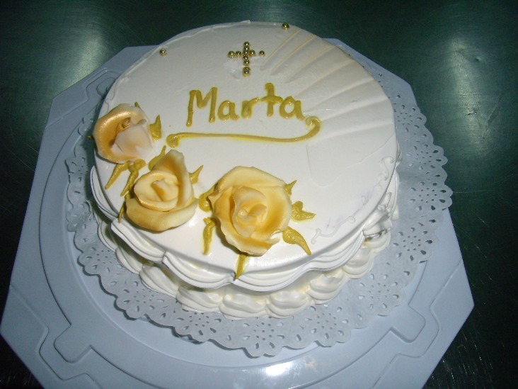 Torta za pričest ili krizmu, zlatne ruže, križić, okrugla 1 (559)