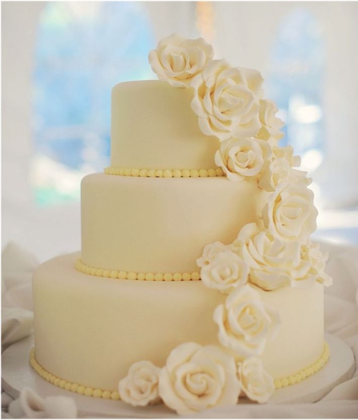 Svadbena torta , ivory, šampanj (344)