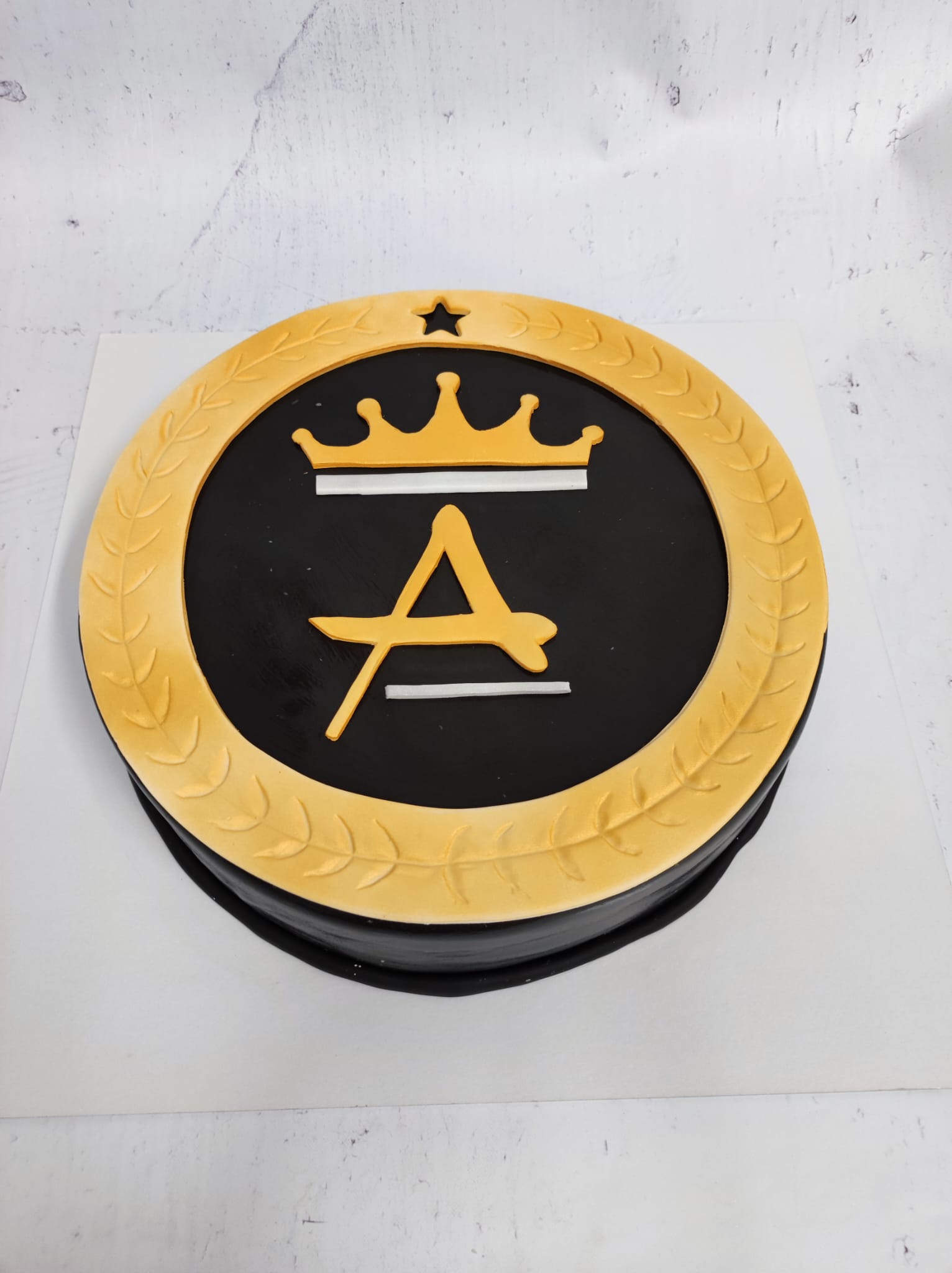 Torta sa logom (671)