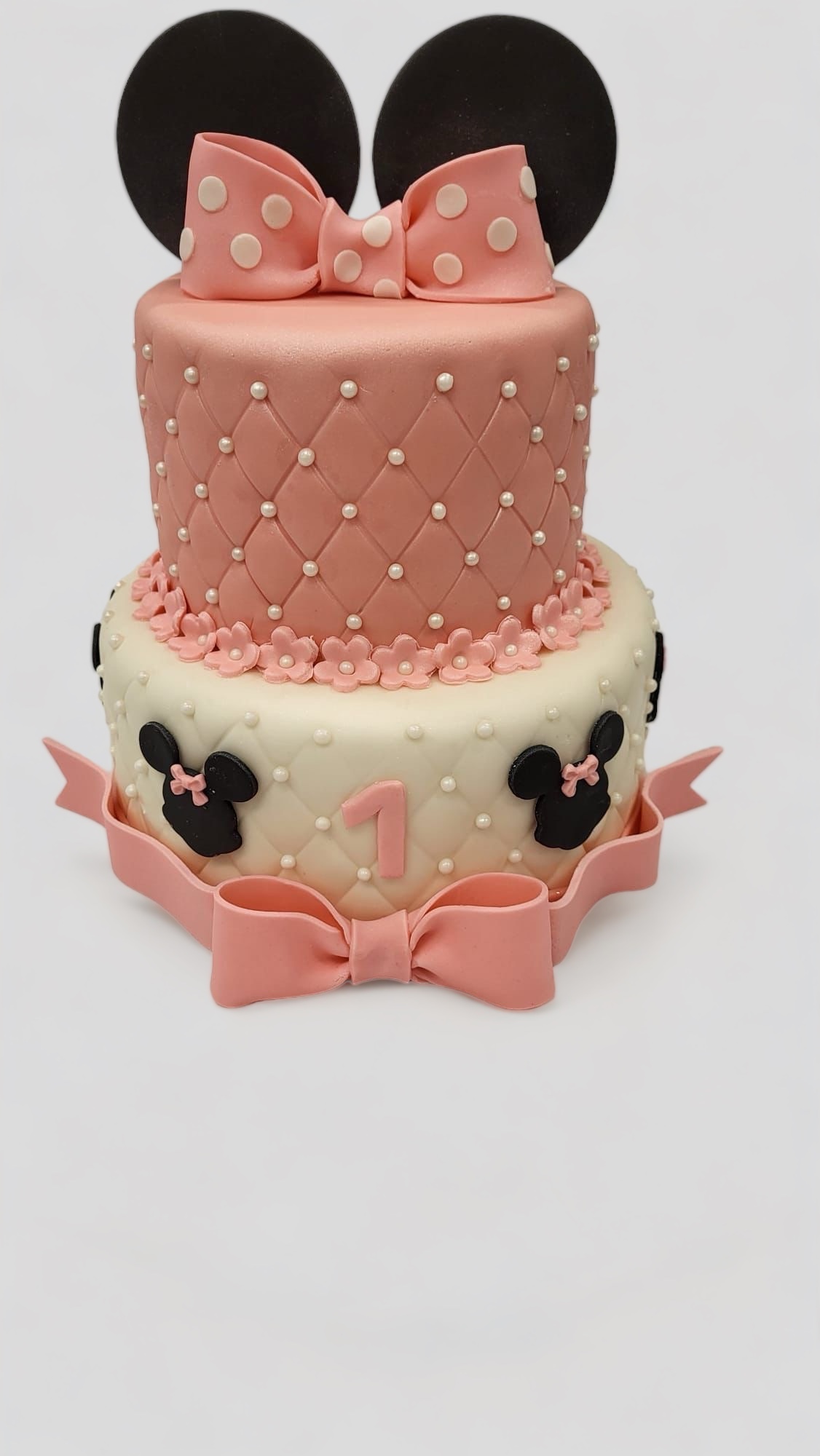 Minni Mouse cake (37)