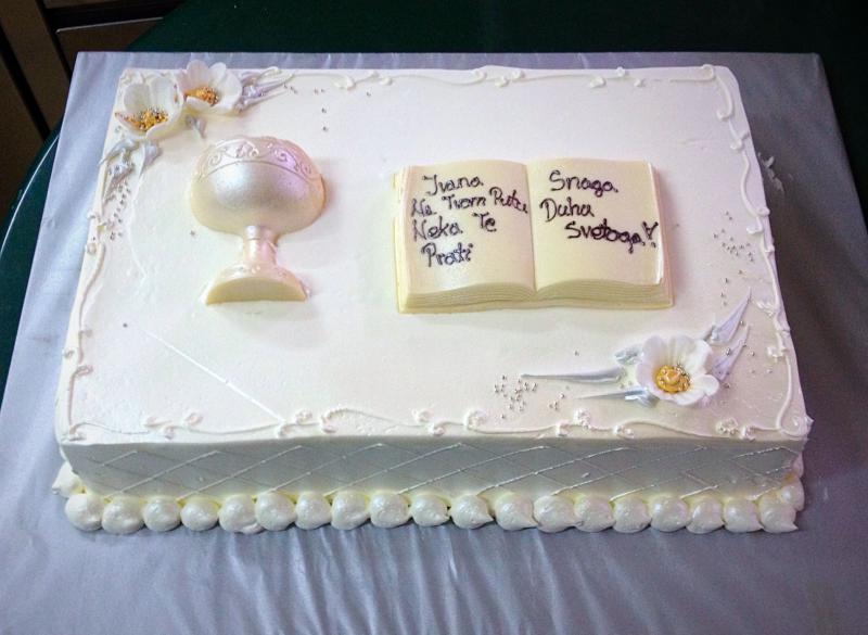 Torta za pričest sa kaležom i knjigom (530)
