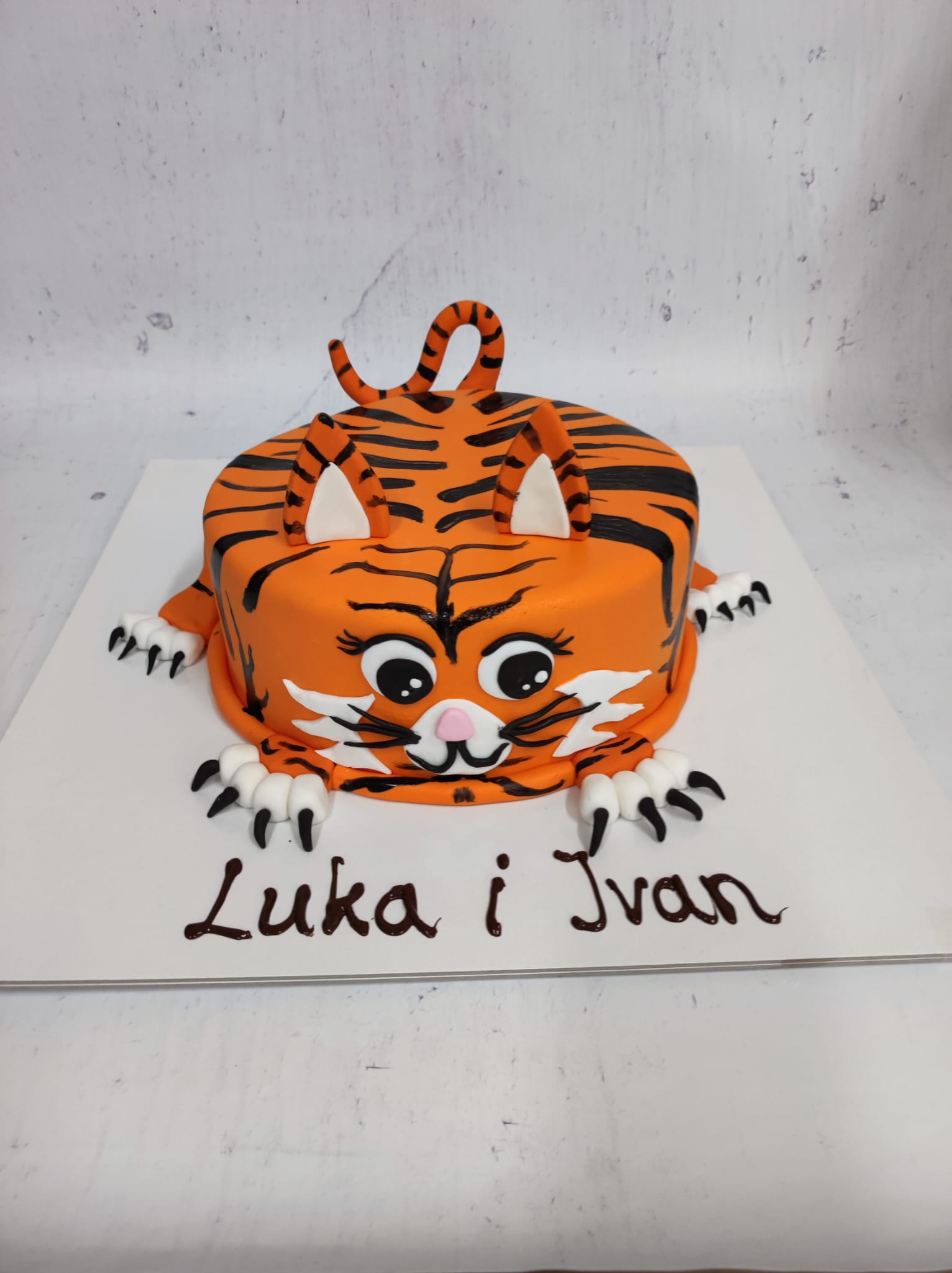 Torta Tigar (648)