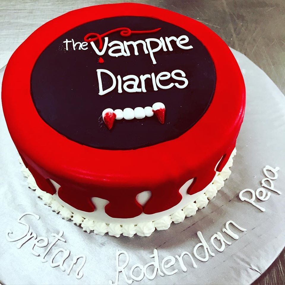 Torta vampirski dnevnici (The Vampire Diaries) (29)