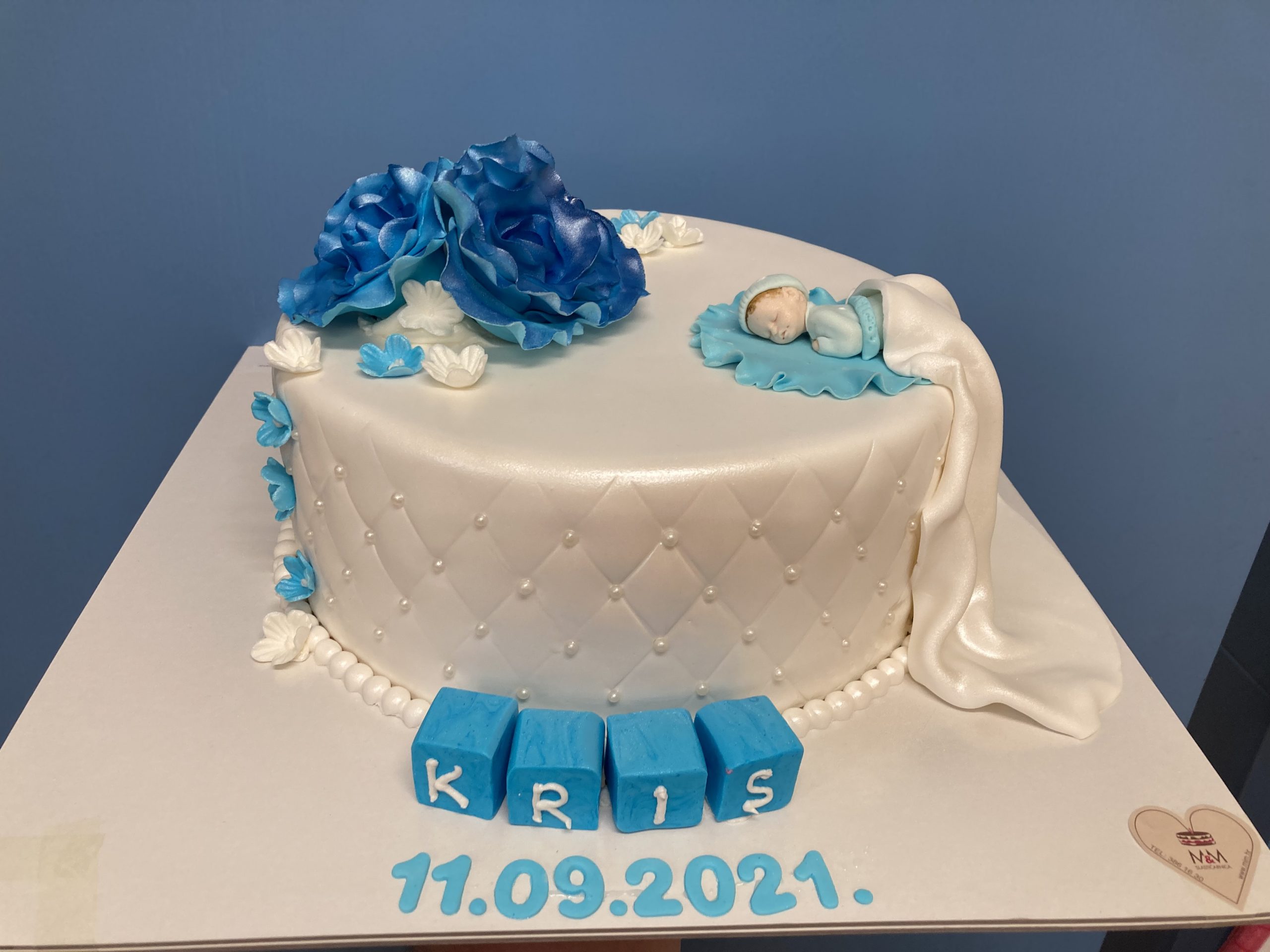Torta za krštenje, beba na jastuku, kockice sa imenom (599)