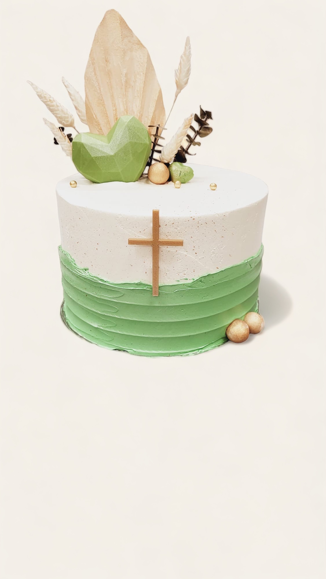 Torta sa srcem i križem (90)