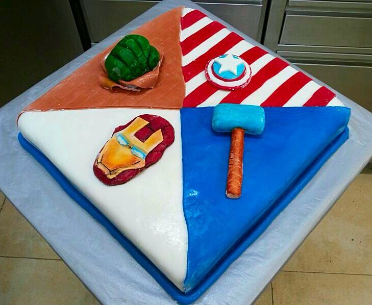 Torta avangers, marvel, thor, hulk, captain america, iron man (144)